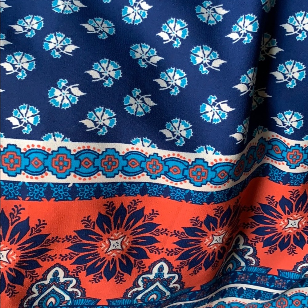Dress - Picture 3 of 4